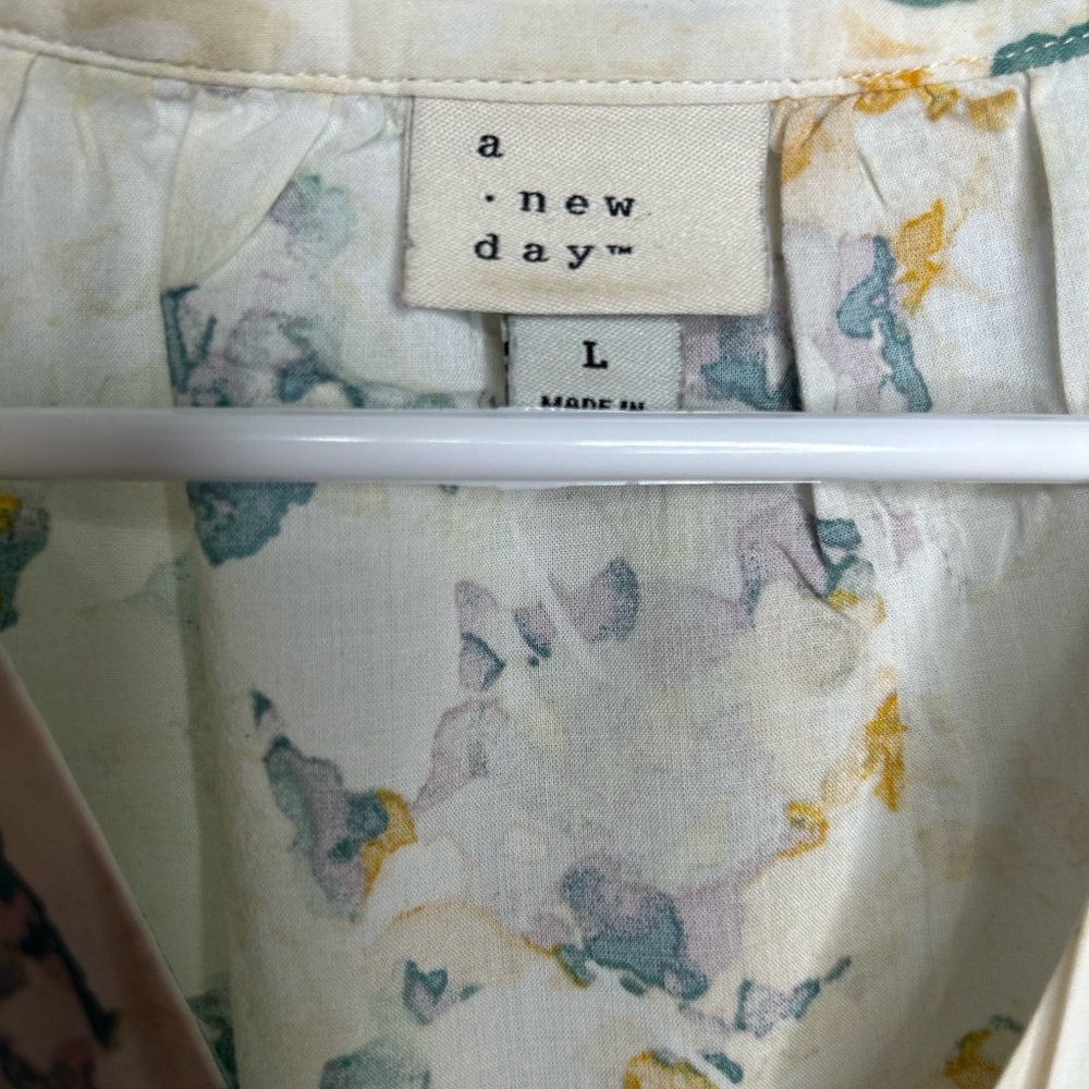 A New Day Floral Women's Blouse Cream, Green,Yellow Country, Summer, Cottagecore - Picture 4 of 6